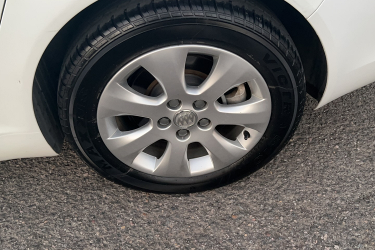 别克 君威 2015款 1.6T 时尚技术型车身外观6008