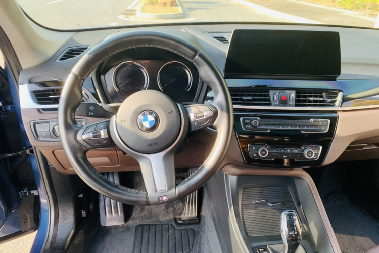 宝马X1 2022款 sDrive25Li 领先型局部细节13