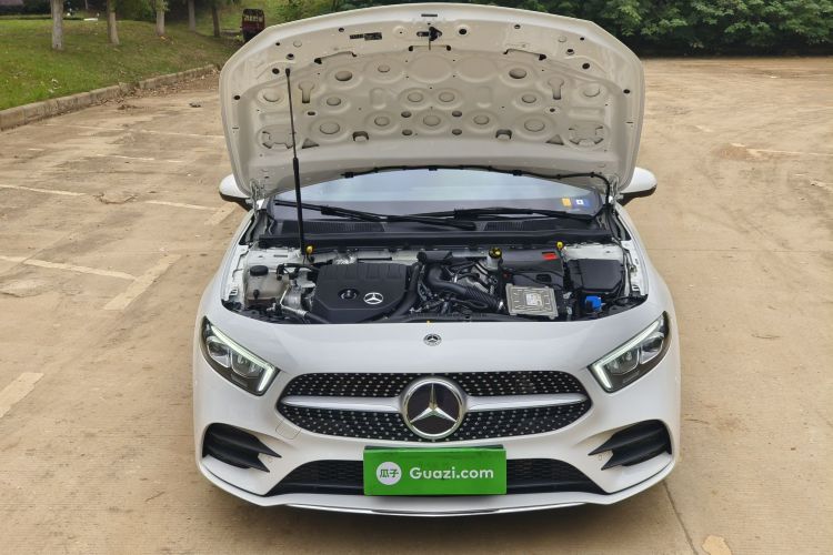 奔驰A级 2022款 改款三 A 200 L 运动轿车时尚型车身外观6008