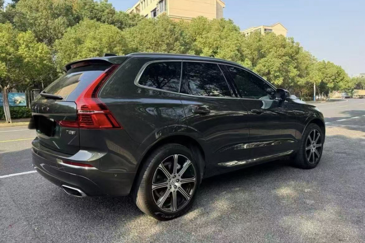 沃尔沃XC60新能源 2019款 T8 E驱混动 智尊豪华版 国V车身外观6003