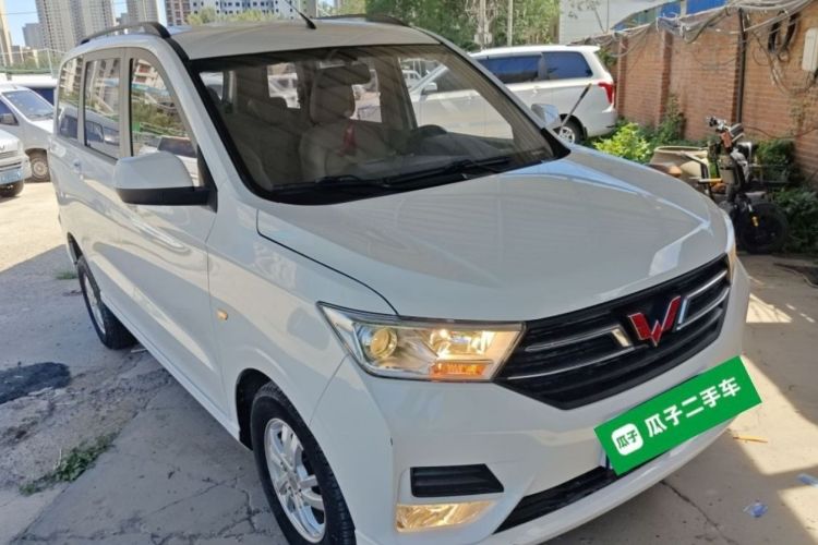 五菱汽车 五菱宏光 2021款 1.5L改款 S舒适型 液压助力LAR车身外观6002