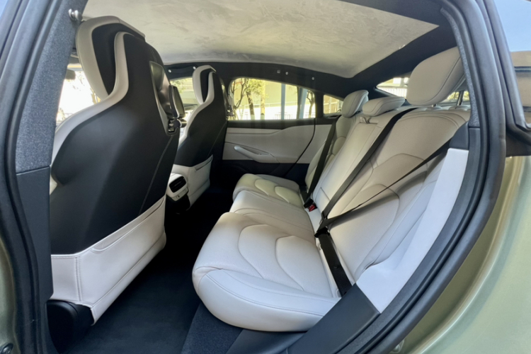 小米汽车 小米SU7 2024款 后驱超长续航高阶智驾Pro版中控内饰7005