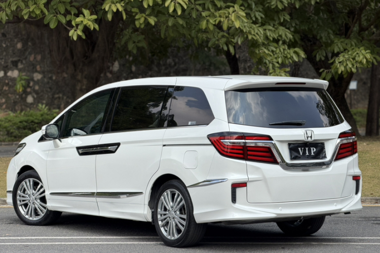 本田 艾力绅 2016款 2.4L 经典版车身外观6011