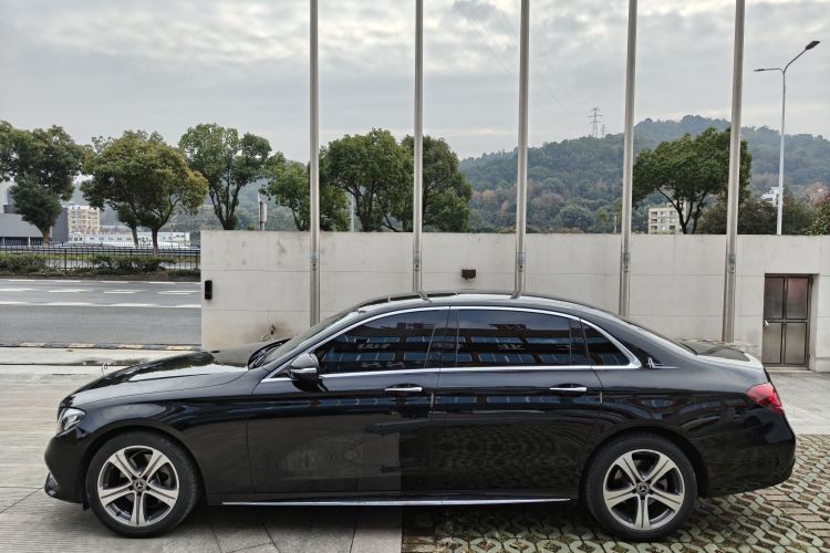 奔驰E级 2019款 E 200 L 运动型车身外观6002