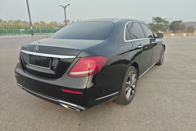 奔驰E级 2016款 E 200 L车身外观6005