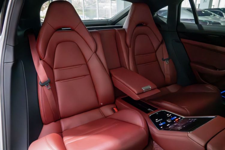 保时捷 2023款 Panamera 2.9T中控内饰7005