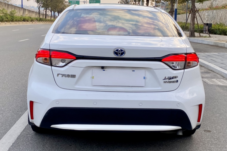 丰田 雷凌 2022款 双擎 1.8H E-CVT领先版车身外观6008