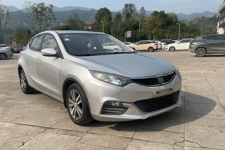 长安 逸动 2013款 1.6L 自动俊酷型 国IV车身外观6002