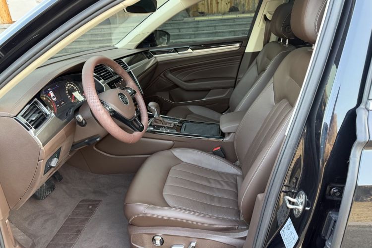 大众 辉昂 2021款 380TSI 豪华版中控内饰7002