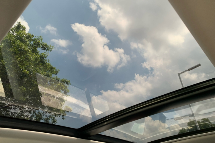 奔驰GLE 2023款 GLE 350 4MATIC 时尚型中控内饰7011