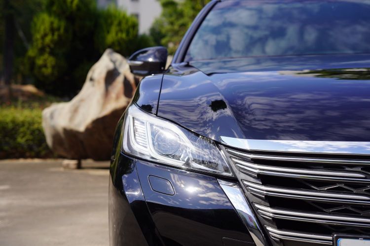 丰田 皇冠 2015款 2.0T 时尚版车身外观6009