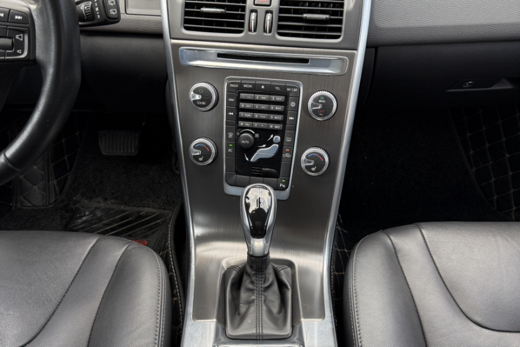 沃尔沃XC60(进口) 2014款 T5 智逸版中控内饰7006
