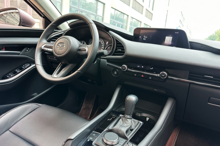 马自达3 昂克赛拉 2023款 2.0L 自动质炫版中控内饰7001