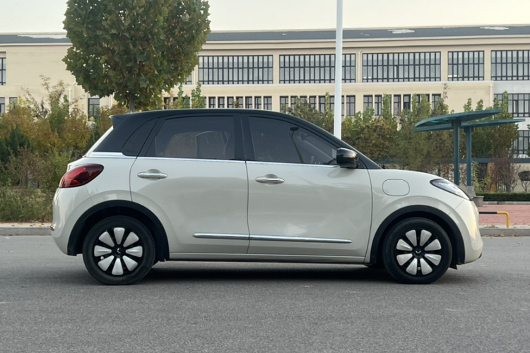 五菱汽车 五菱缤果 2023款 333km 灵犀互联款车身外观6003