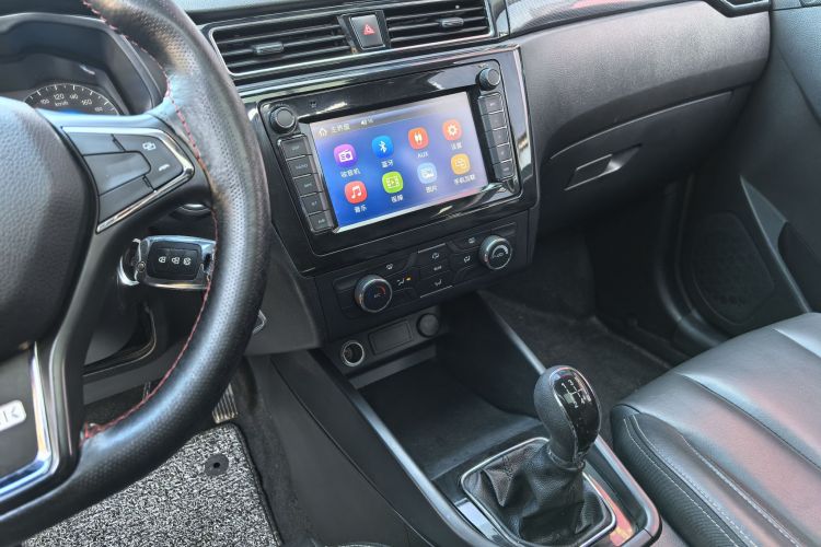 东风风光 风光580 2016款 1.8L 手动舒适型局部细节18