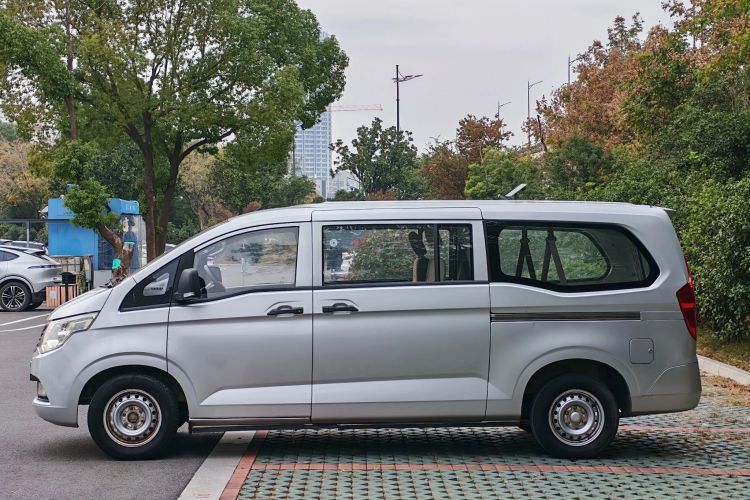 五菱汽车 五菱征程 2015款 1.8L舒适型LJ479QE2车身外观6003