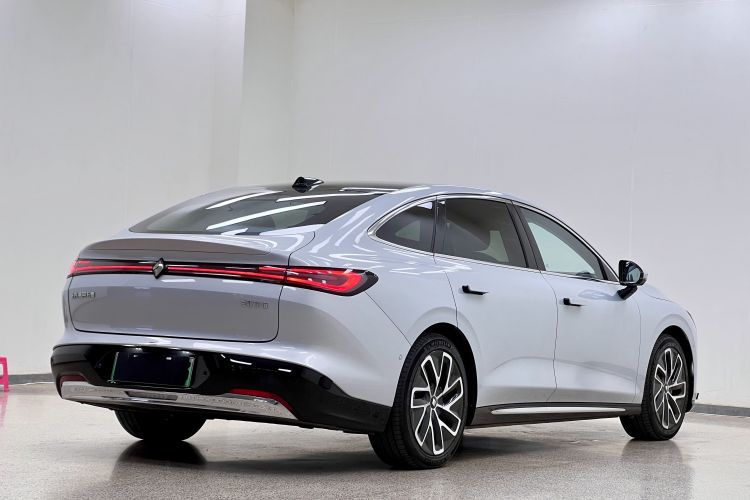 宝骏享境 2025款 纯电 600km豪华版车身外观6008