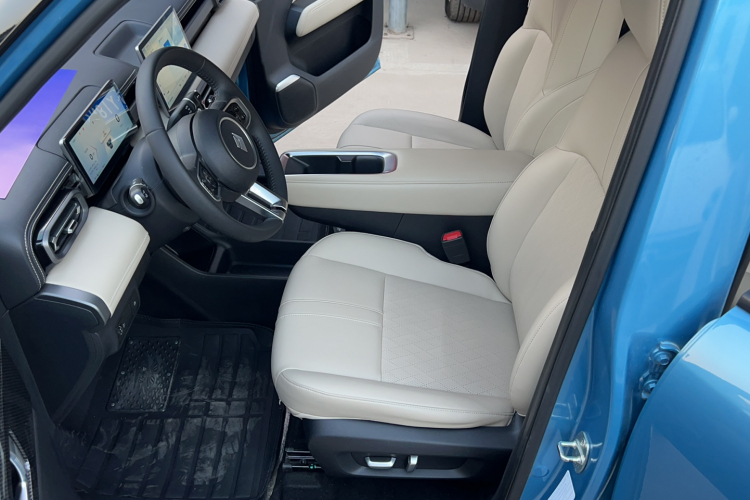 宝骏悦也Plus 2024款 智尊版 4座局部细节19