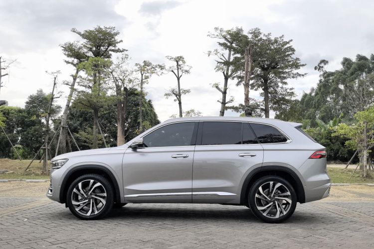 吉利汽车 星越L 2021款 2.0TD DCT EVO两驱智尊型车身外观6009