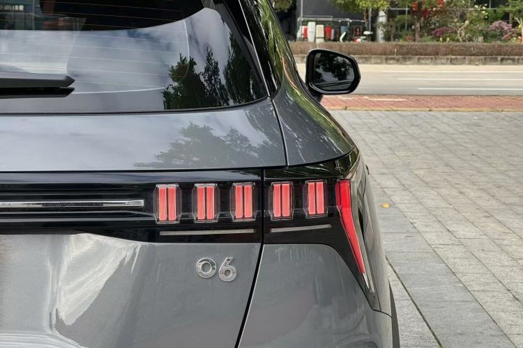 领克06 2023款 Remix 1.5T 耀Halo车身外观6007