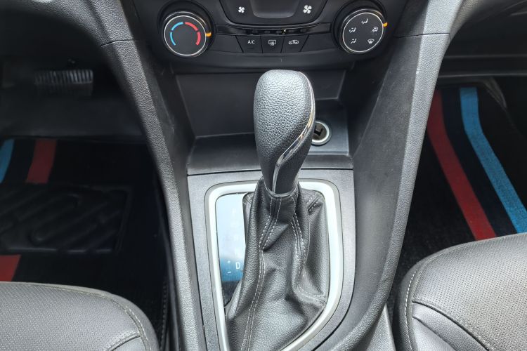 别克 英朗 2021款 改款 典范 1.5L 自动精英型局部细节18