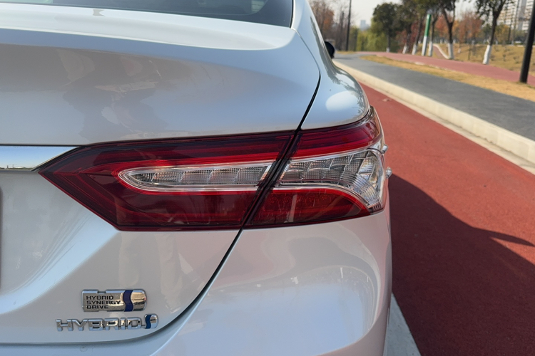 丰田 凯美瑞 2021款 双擎 2.5HG 豪华版车身外观6008