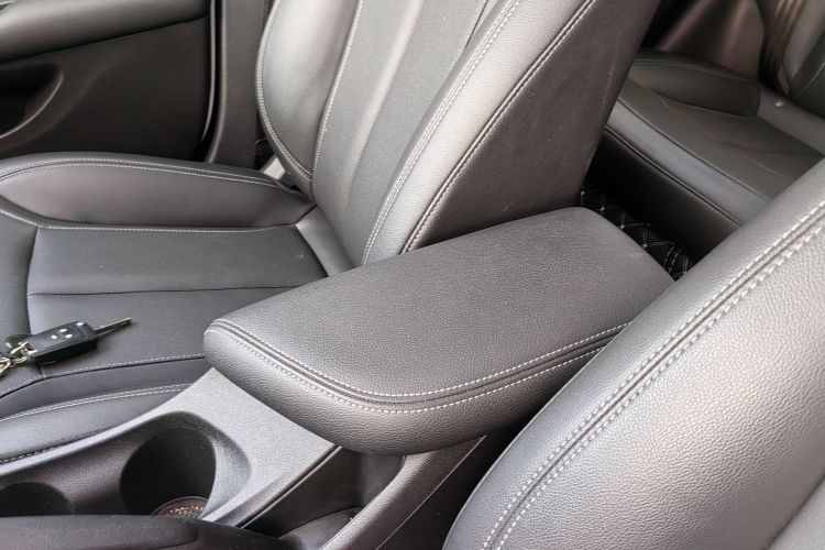 别克 英朗 2021款 改款 1.3T 自动轻混动精英型中控内饰7003