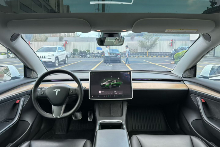 特斯拉 Model 3 2022款 后轮驱动版车身外观6003