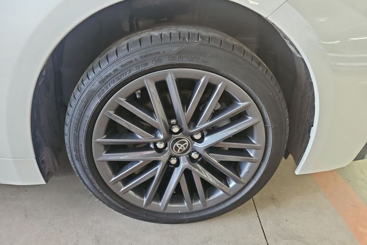 丰田 凌尚 2023款 2.0L 豪华版车身外观6011