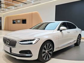 沃尔沃S90 2022款 B5 智雅豪华版