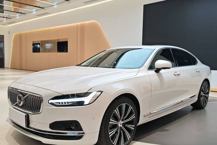 沃尔沃S90 2022款 B5 智雅豪华版车身外观1
