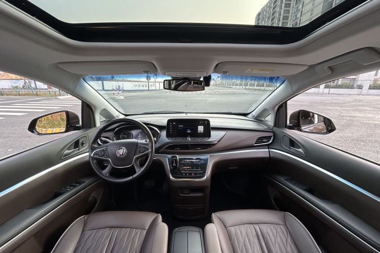 别克GL8 2023款 陆上公务舱 652T 豪华型中控内饰7002