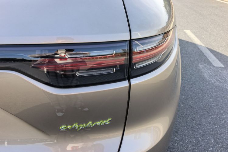 保时捷 Cayenne新能源 2019款 Cayenne E-Hybrid 2.0T车身外观6010