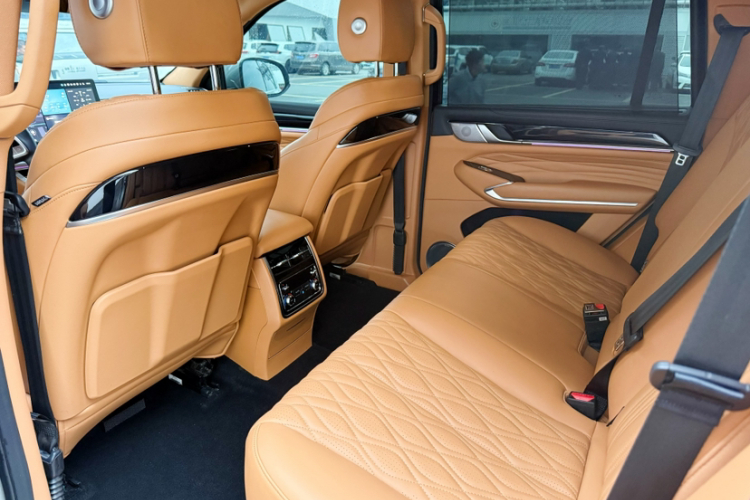 坦克500 2023款 3.0T 运动版 造境型 5座中控内饰7006