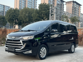 江淮瑞风 瑞风M4 2021款 2.0L 手动商旅版