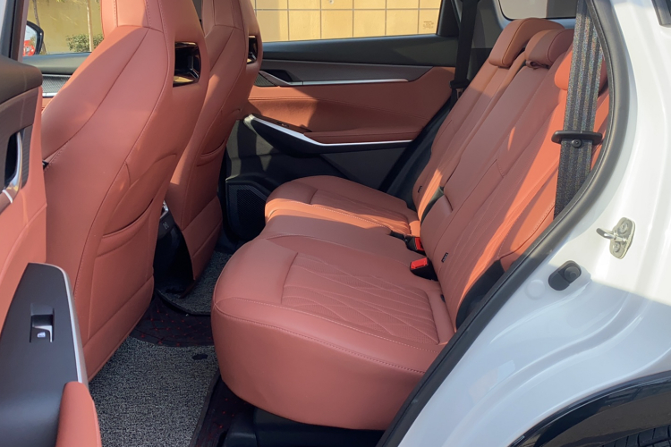 长安CS75 PLUS 2024款 第三代 冠军版 2.0T 智驾劲擎型中控内饰7003