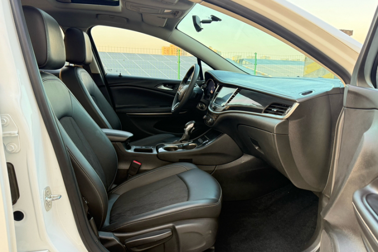 别克 威朗 2020款 20T CVT领先型局部细节41