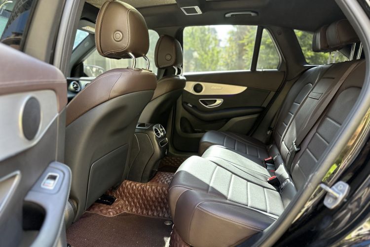 奔驰GLC 2020款 改款 GLC 260 L 4MATIC 豪华型中控内饰7011