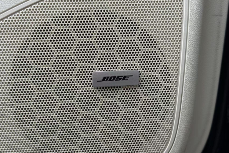 别克GL8 2020款 Avenir艾维亚 四座尊礼版车身外观6007