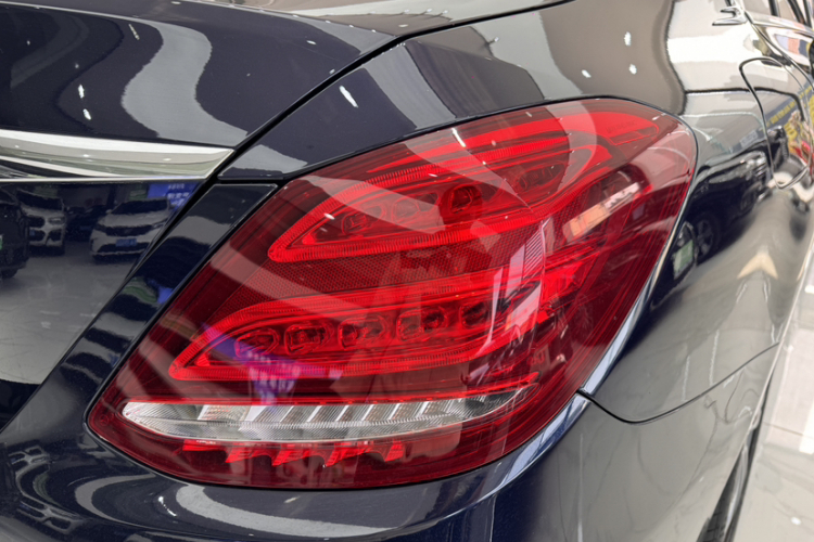 奔驰C级 2018款 C 200 L 运动版车身外观6009