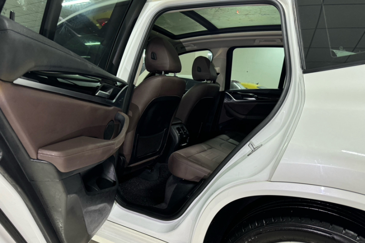 宝马X3 2018款 xDrive25i M运动套装 国V中控内饰7004