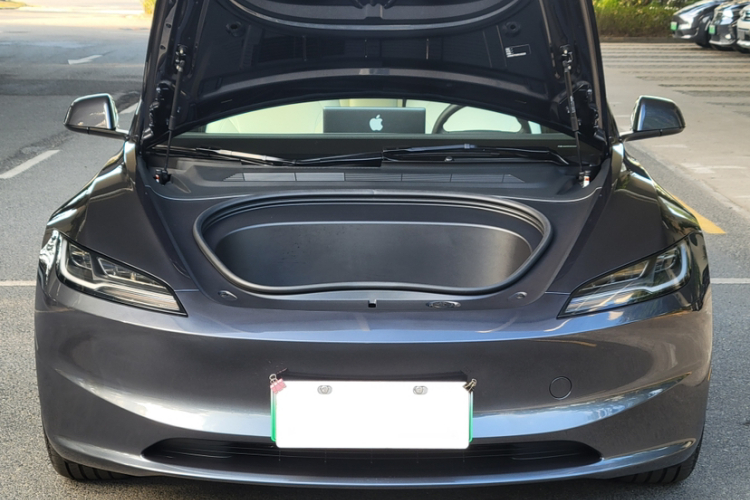 特斯拉 Model 3 2023款 后轮驱动版局部细节24