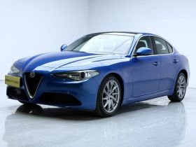 阿尔法·罗密欧 Giulia朱丽叶 2017款 2.0T 200HP 豪华版