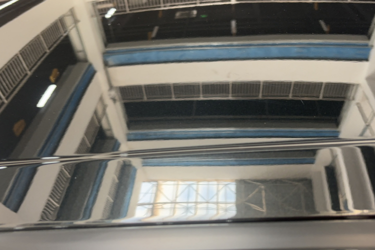 丰田 亚洲龙 2023款 2.5L 豪华版局部细节57