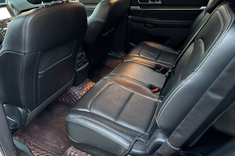 福特 探险者(进口) 2017款 2.3T 精英版中控内饰7002