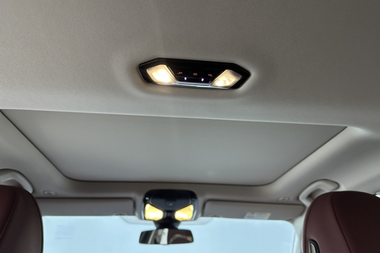 宝马3系 2022款 改款 325i M运动套装局部细节22