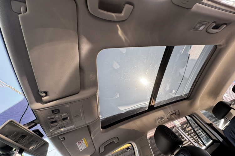 大众 途观L 2019款 330TSI 自动两驱全景舒适版 国VI局部细节22