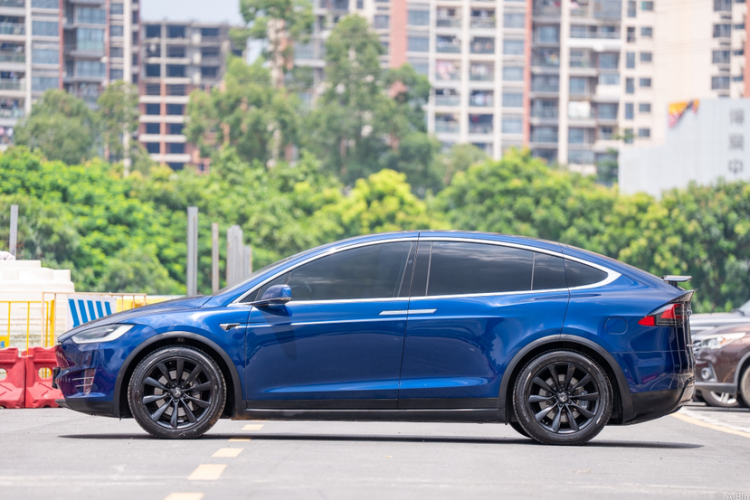 特斯拉 2017款 Model X 100D 长续航版车身外观6004