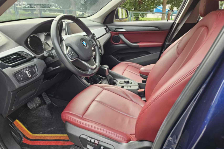 宝马X1 2019款 sDrive20Li 领先型中控内饰7006