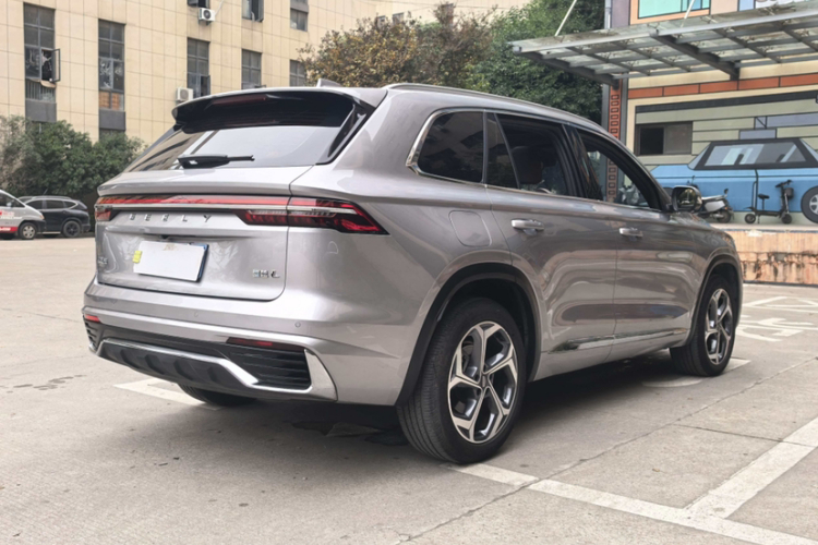 吉利汽车 星越L 2024款 2.0TD 高功自动两驱云起版车身外观6005